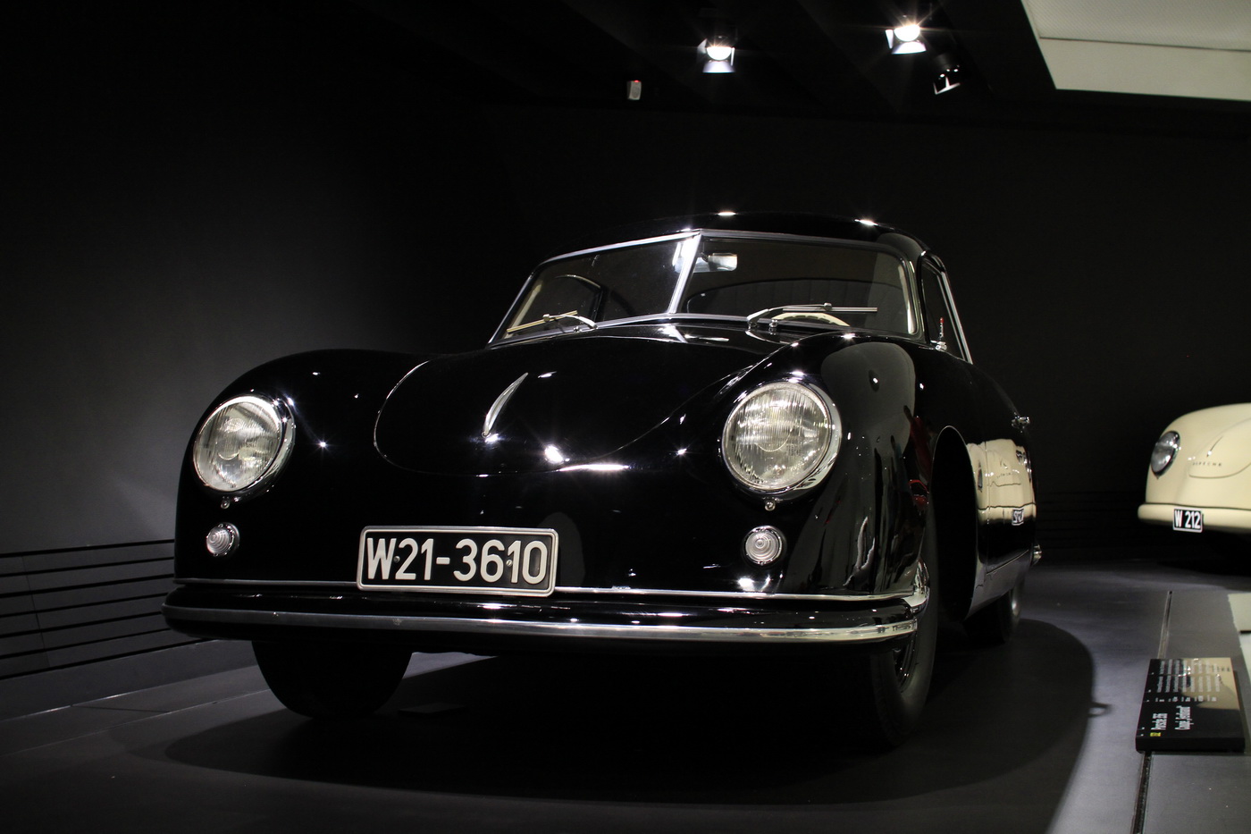 Porsche-Museum-006